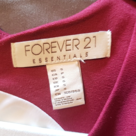 Knee length dress - Picture 3 of 3